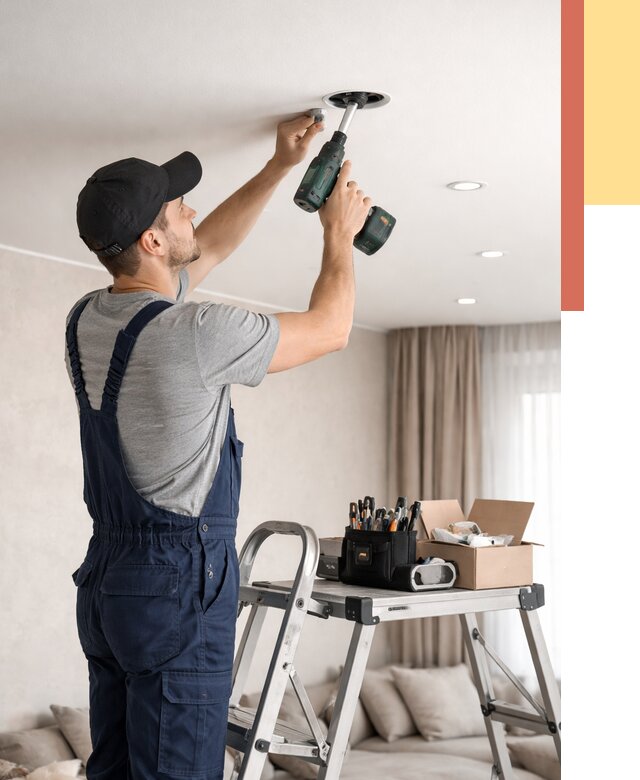 Установка и монтаж точечных светильников в натяжной потолок в Коврове от 1842 руб. | ОТДЕЛОЧНИК-Квр